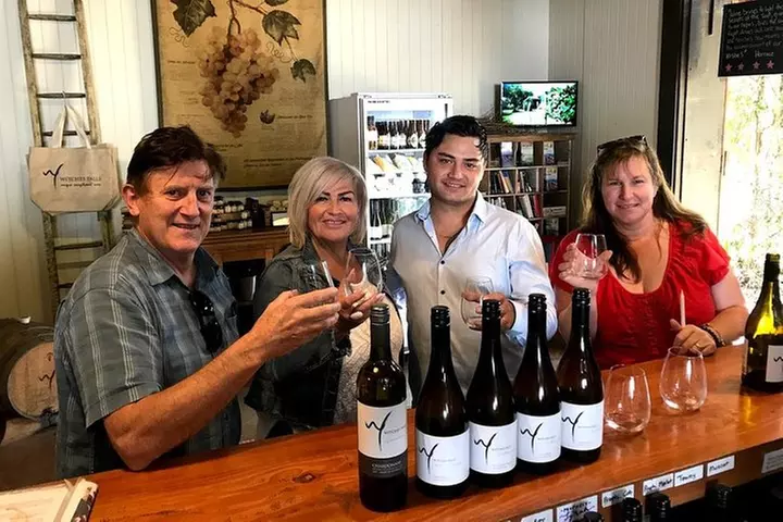 Barefoot Luxury Mount Tamborine Winery Tour from Gold Coast