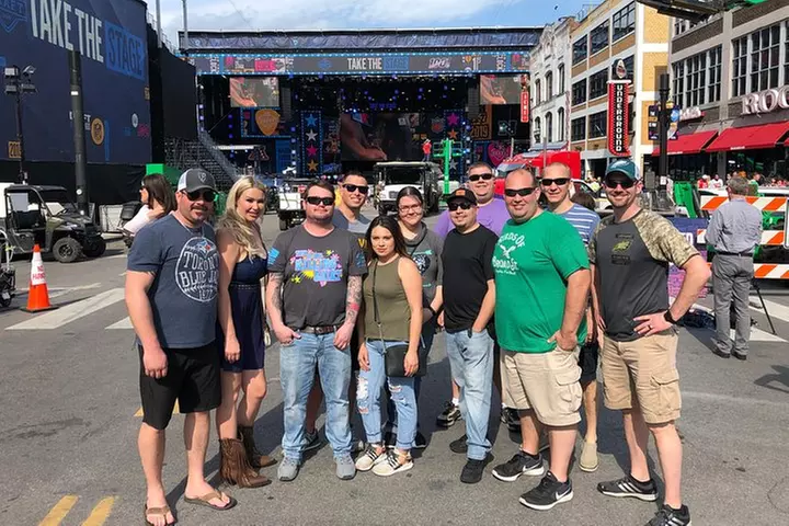 Premier Distillery & Craft Brewery Bus Tour with 9+ Tastings