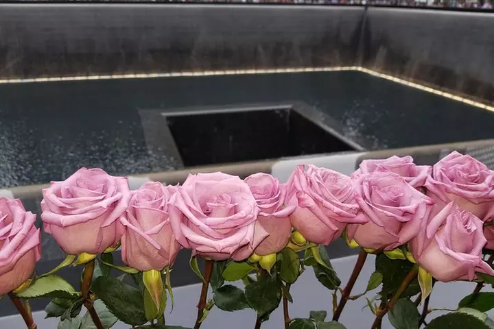 9/11 Memorial at World Trade Center and Financial District Walking ...