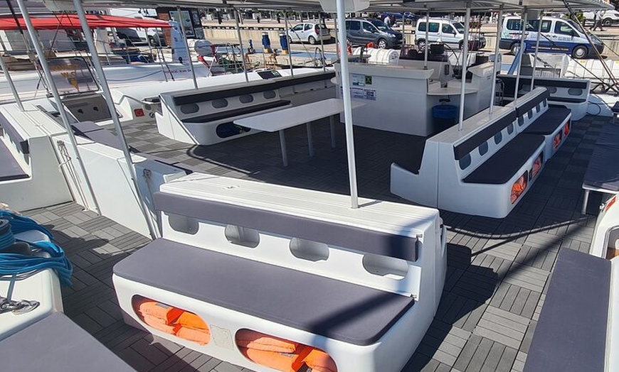 Image 6: Catamarán a vela al Atardecer de 2 horas de Duración
