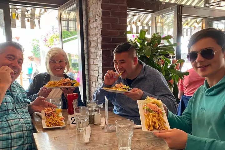 A Taste of the Freedom Trail: Boston's Iconic Food & History Tour