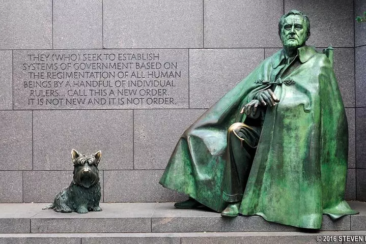 Washington Monument Reserved Entry Ticket with National Mall Tour