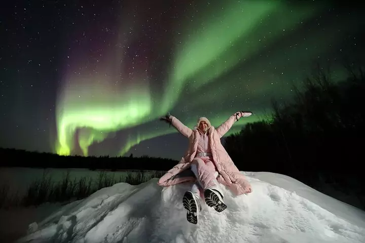 Electric Moose Studios Aurora Adventure W/Portraits & Hot Pizza!!