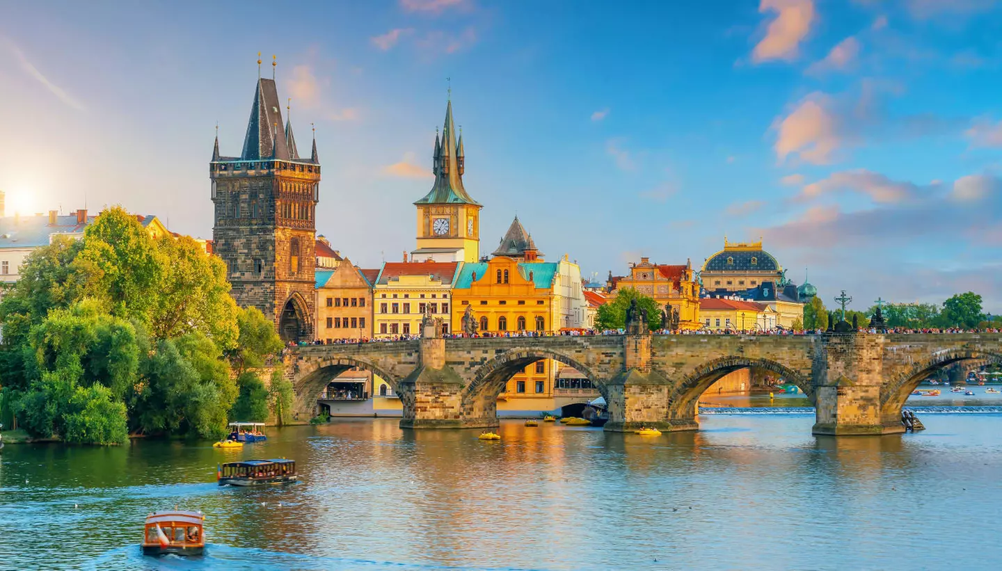 ✈ RÉPUBLIQUE TCHÈQUE | Prague - Hotel Cloister Inn 3*, 2 nuit - Cit...