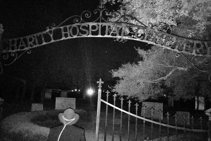 New Orleans Cemetery and Paranormal Investigation Bus Tour