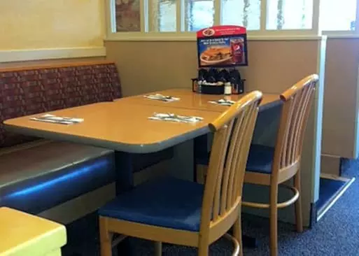 5% Cash Back at IHOP