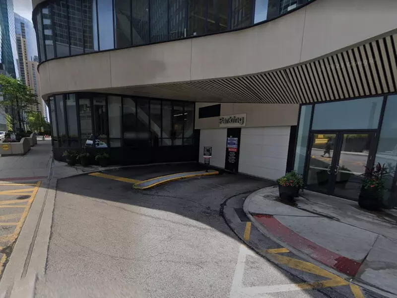 Parking at Aqua Garage