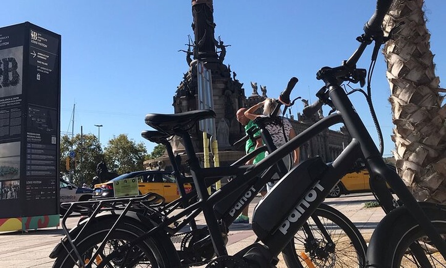 Image 6: Tour Bicicleta Eléctrica por Lugares Históricos de Barcelona