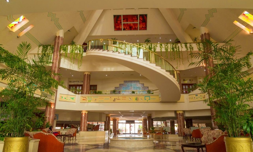Image 4: ✈ EGYPTE | Hurghada - Pharaoh Azur Resort 5* - Tout inclus