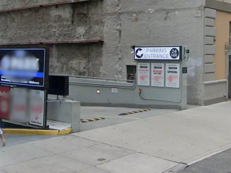 Parking at Algin Management - ARO Garage - Primary Image