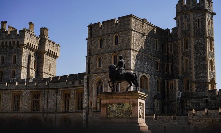 Image 17: Small-Group Day Trip to Stonehenge, Bath and Windsor from London