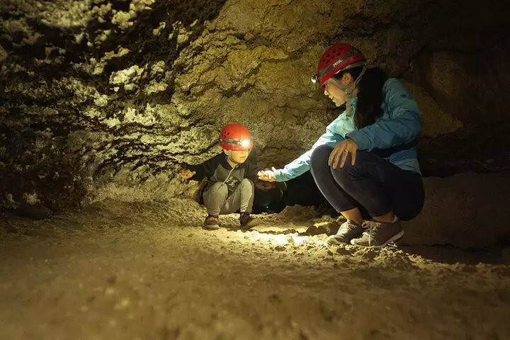 Bend Oregon Guided Lava Tube Cave Tour