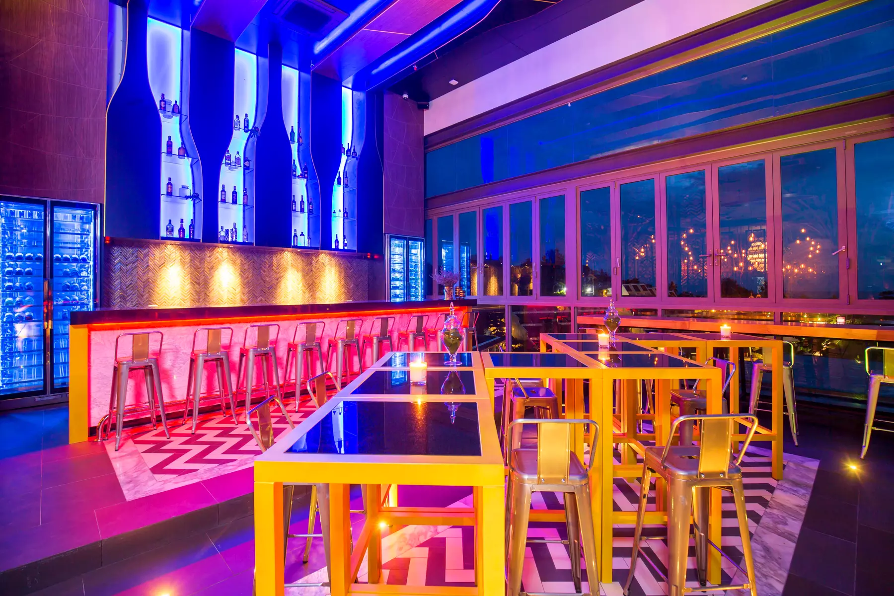 ✈ SÜDTHAILAND | Phuket - The SIS Kata - Adult Only 4*, 5 Nächte - Spa