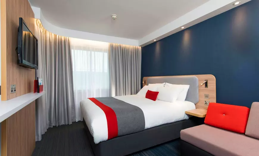 Image 3: ✈ REGNO UNITO | Londra - Holiday Inn Express London - Hammersmith, ...