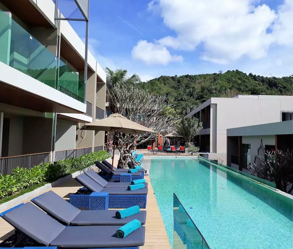 ✈ SÜDTHAILAND | Phuket - Fusion Suites Phuket Patong 5*, 5 Nächte - Außenpool - Primary Image
