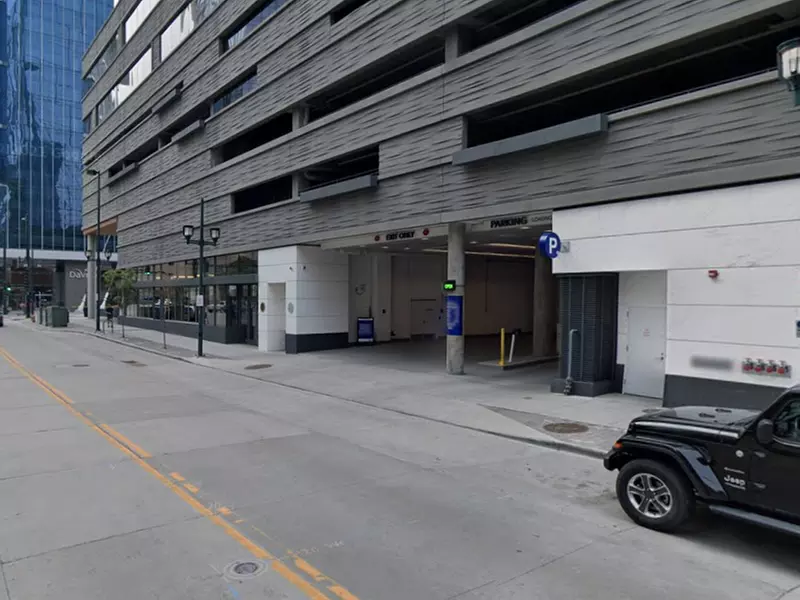 Parking at 1681 Chestnut Pl. Garage