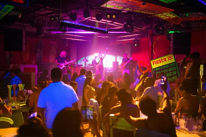 Señor Frogs Lunch / Dinner Package