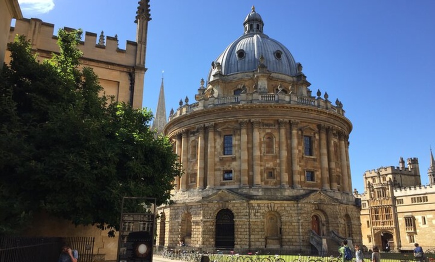 Image 2: Private Day Trip from London Oxford and Cotswolds Villages