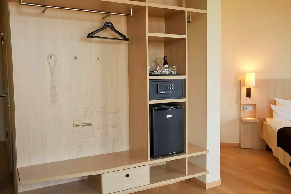 ✈ DEUTSCHLAND | Hamburg - Scandic Hamburg Emporio 4*, 2 Nächte