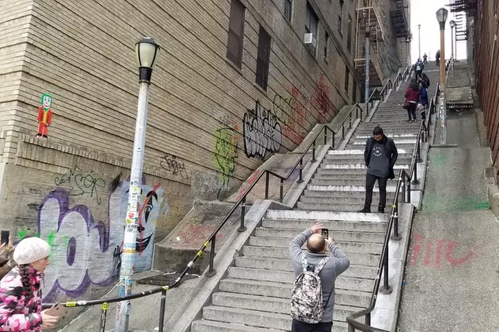 City of Contrasts Tour-Manhattan, Bronx, Queens and Brooklyn