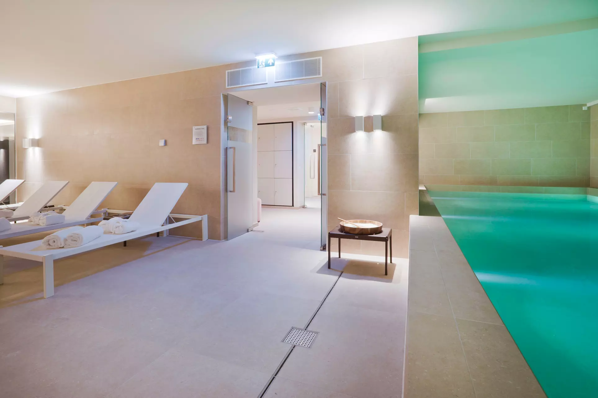 ✈ NIEDERLANDE | Amsterdam - Pestana Amsterdam Riverside 5*, 2 Nächt...