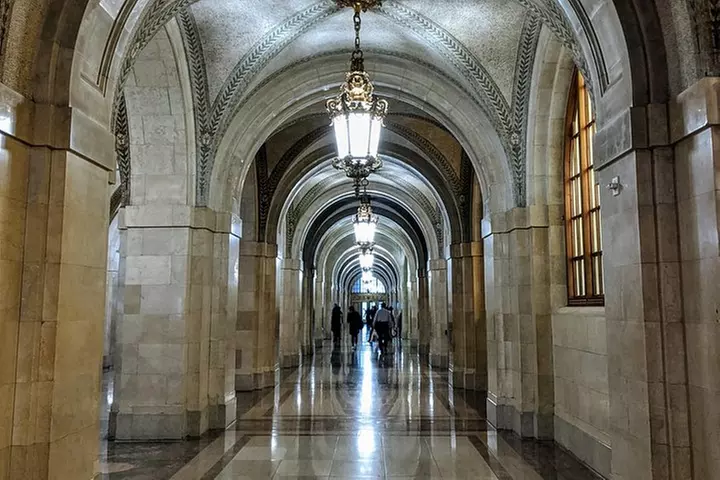 Chicago Architecture Tour: Underground Pedway and the Loop
