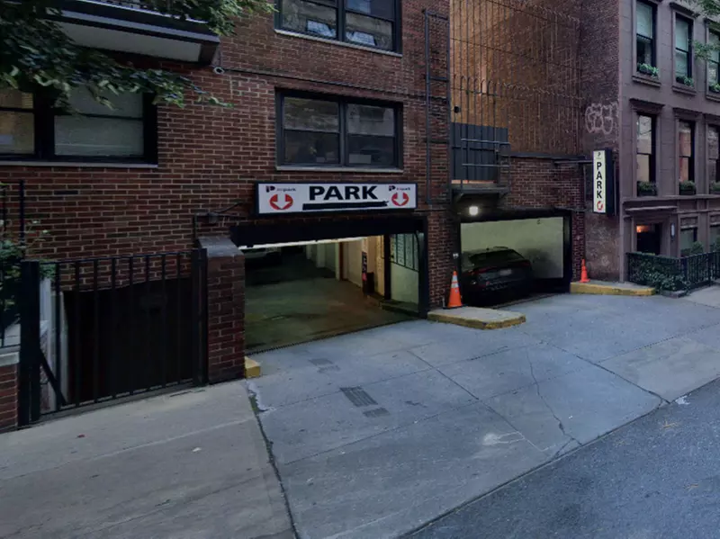 Parking at Impark - 1199 Park Ave. Garage