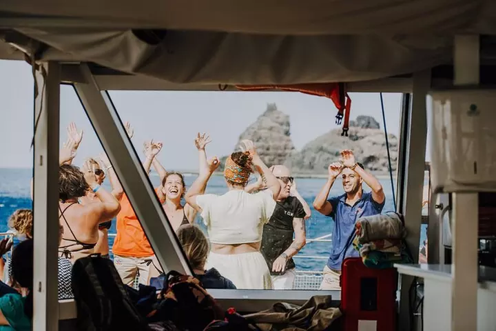 Excursión en catamarán a la isla de La Graciosa