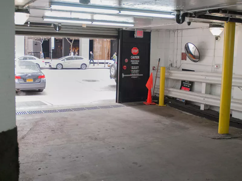 Parking at iPark - 75 Wall Garage Corp.