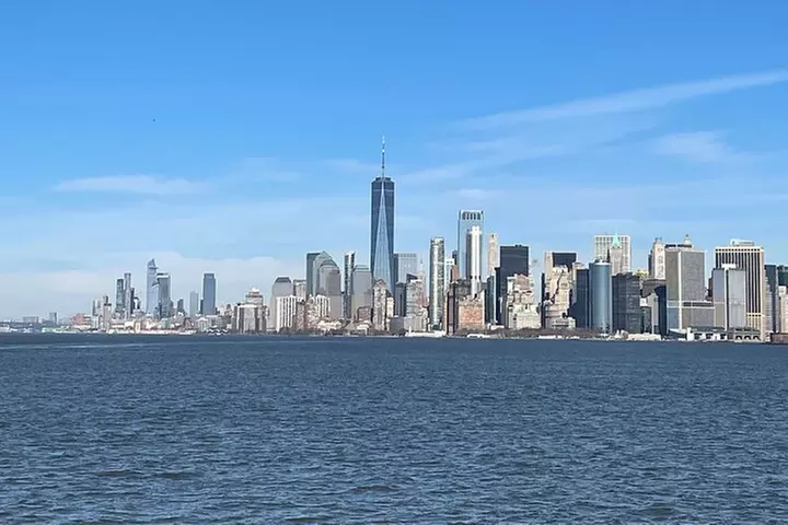6 hour Bus tour and 1 hour Boat Ride by the Statue of Liberty