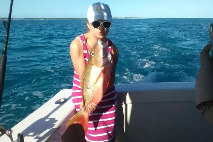 Wahoo Charters 28ft Yacht Full Day Charter Nassau Bahamas - Primary Image