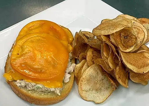 5% Cash Back at Sloppy Seconds Grill