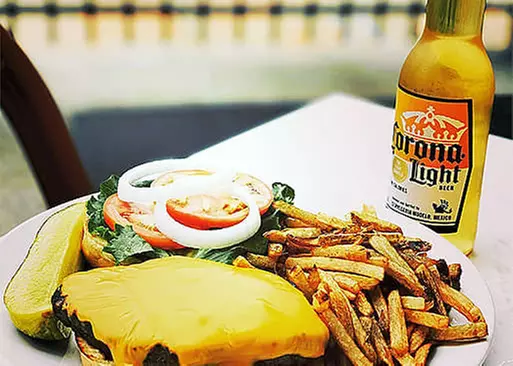 5% Cash Back at Marty's Grill