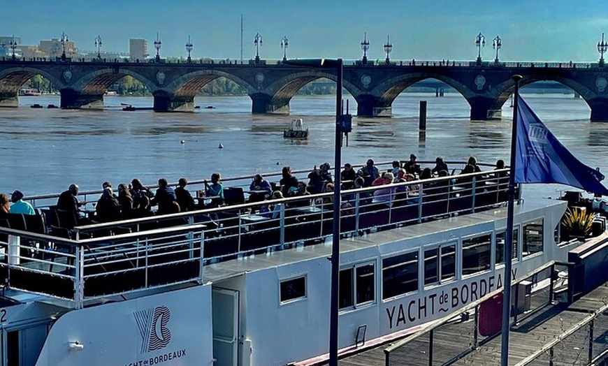 Image 2: Brunch et Croisière sur la Garonne à Bordeaux