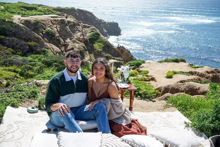 Luxury Picnic with Stunning Coastal Views at Sunset Cliffs - Primary Image