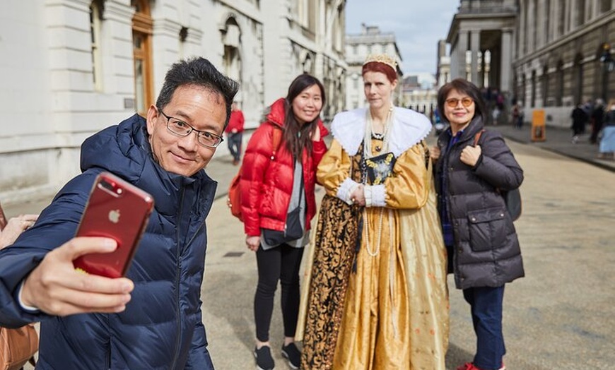 Image 3: London: Naval College + Painted Hall + Uber Boat: One Way Trip