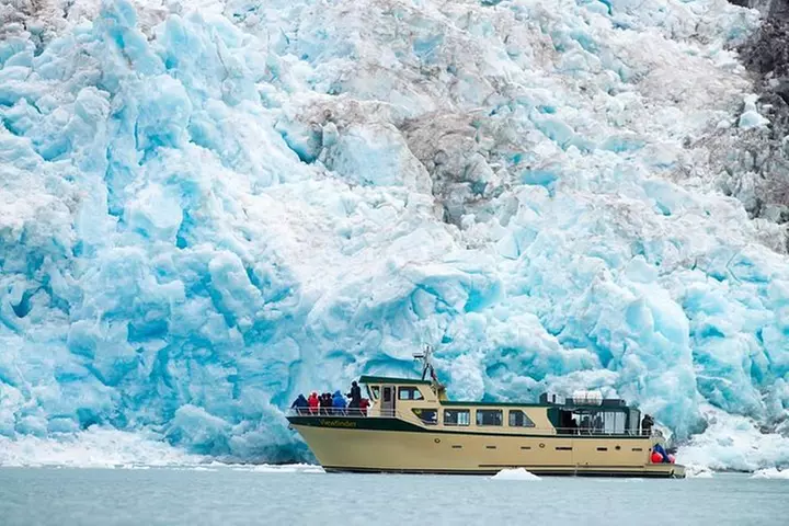Full-Day Kenai Fjords National Park Northwestern Cruise