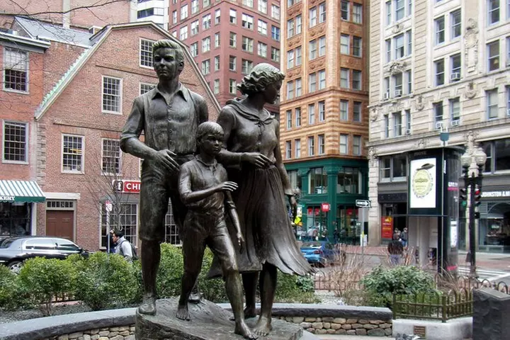 Boston's History and Highlights: A Self-Guided Audio Tour