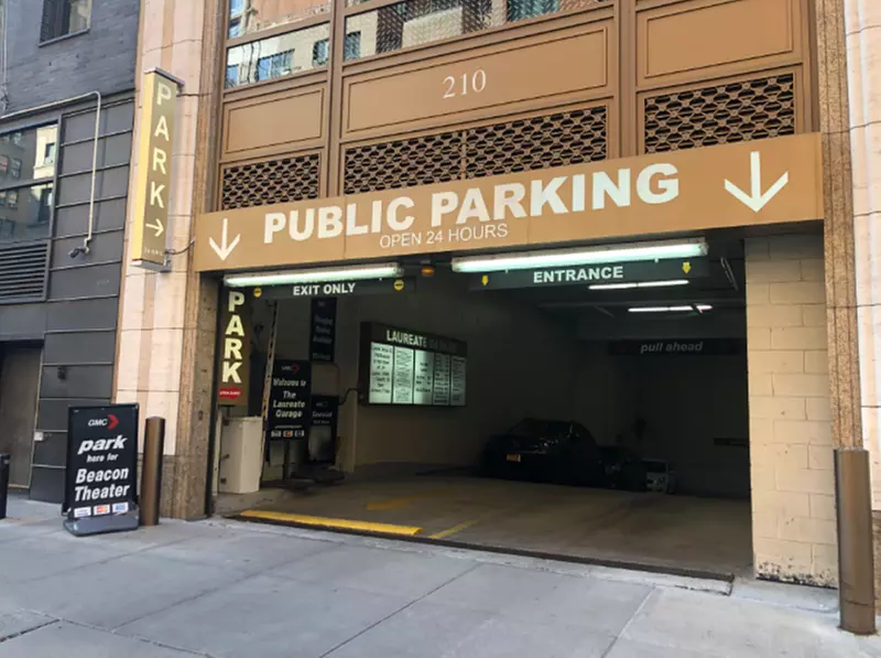 Parking at GMC Parking - Laureate Garage