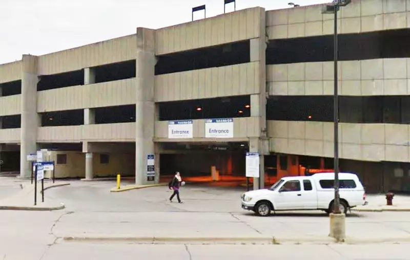 Parking at CTA Blue Line Cumberland Garage