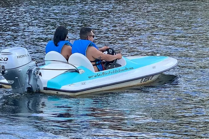 Ft. Lauderdale Mini Powerboat Rental. Canal, Yacht, Mansion Tour