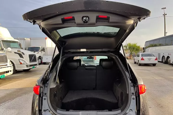 Orlando Airport MCO to Port Canaveral Luxury Sedan