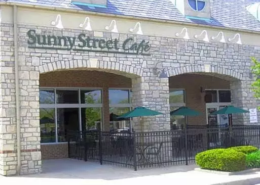 5% Cash Back at Sunny Street Cafe