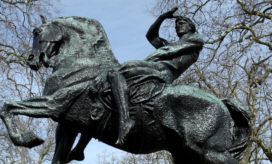 Image 5: Kensington Palace Special Exhibition, Guided Walk & High Tea