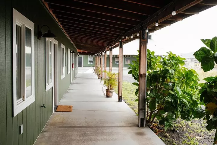 Hawaiian Salt Farm Tour in Kona