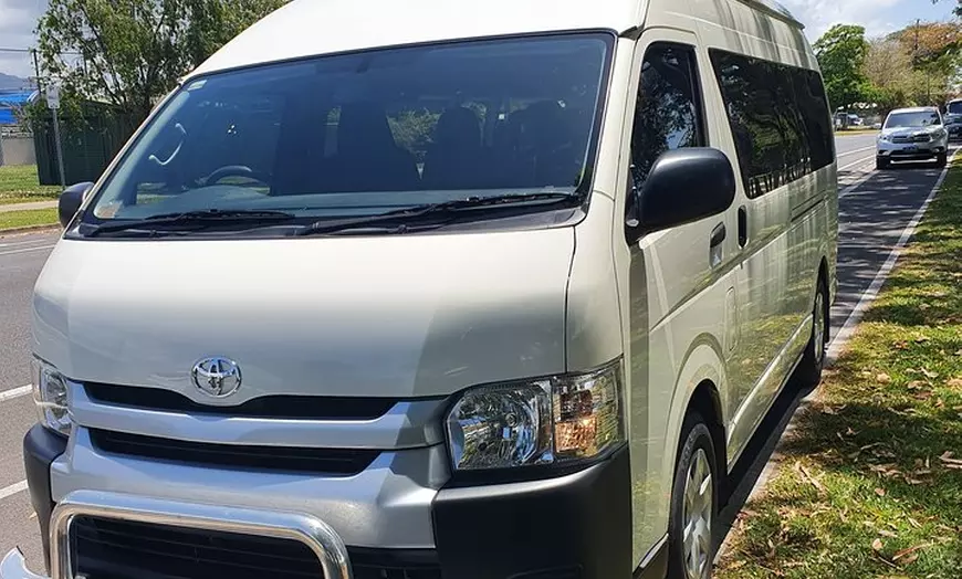 Image 2: Cairns Airport Private Chater Transfer