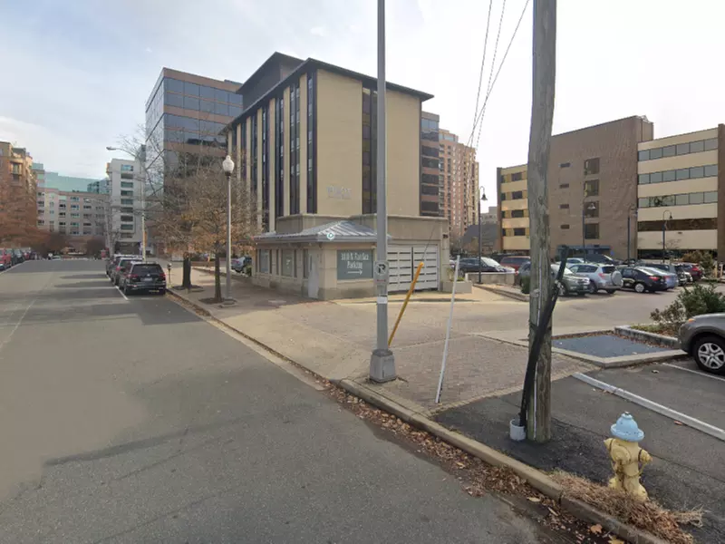 Parking at Virginia Square Plaza Garage