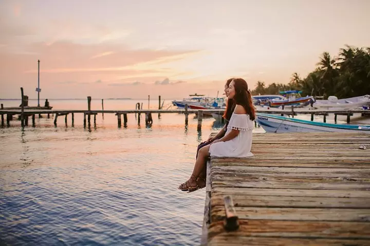 Private Vacation Photography Session with Local Photographer in Cancun - Primary Image