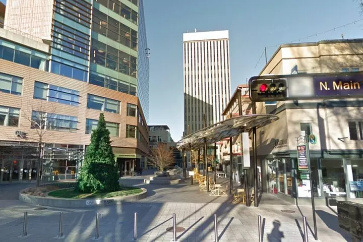 Self Guided Scavenger Hunt: The Great Greenville Gambit