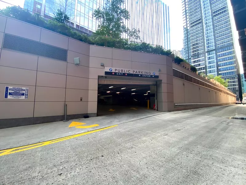 Parking at 150 N. Riverside Garage - Valet